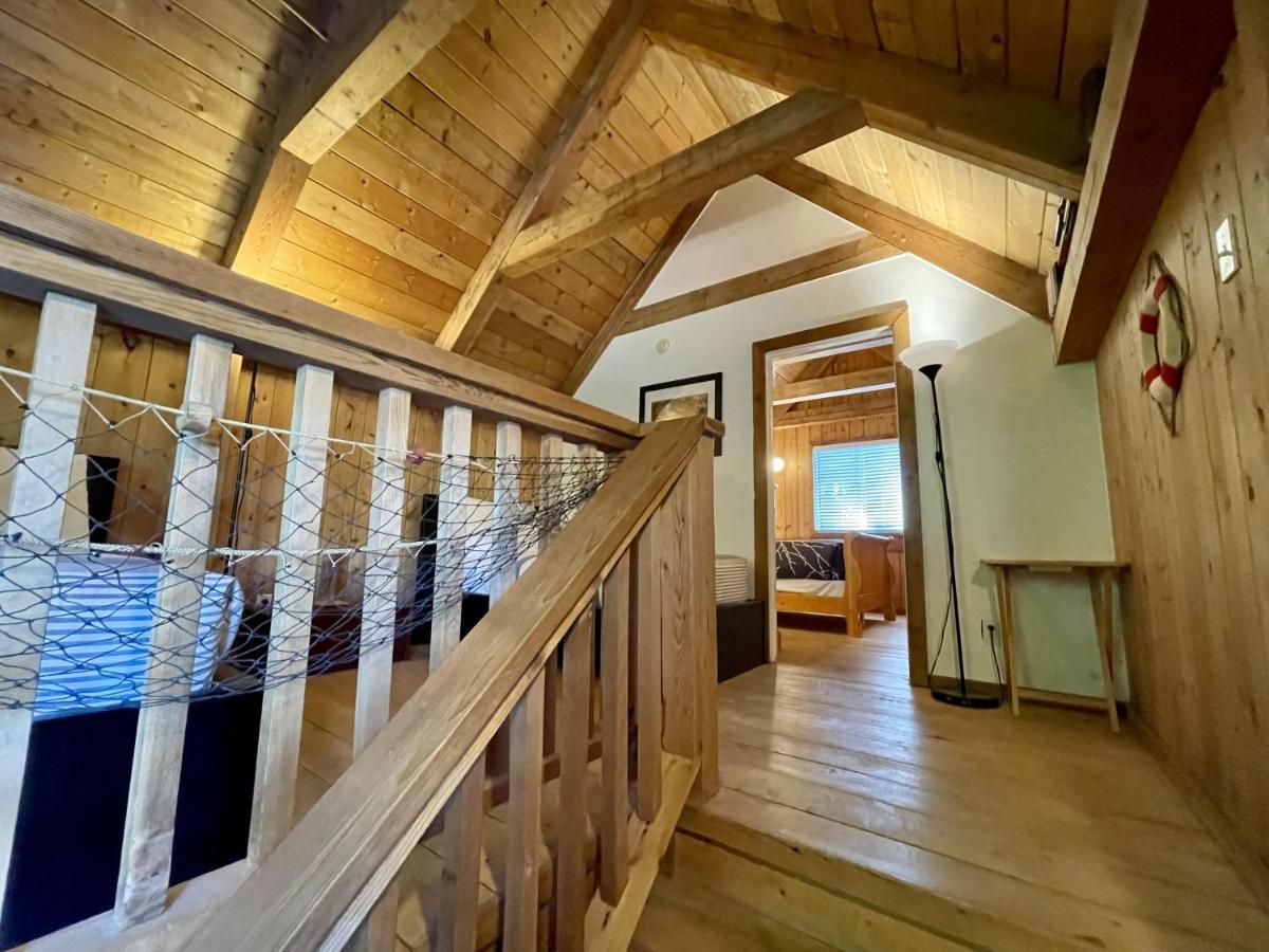 Waterfront Timber Frame Cottage! Ucluelet Exteriér fotografie
