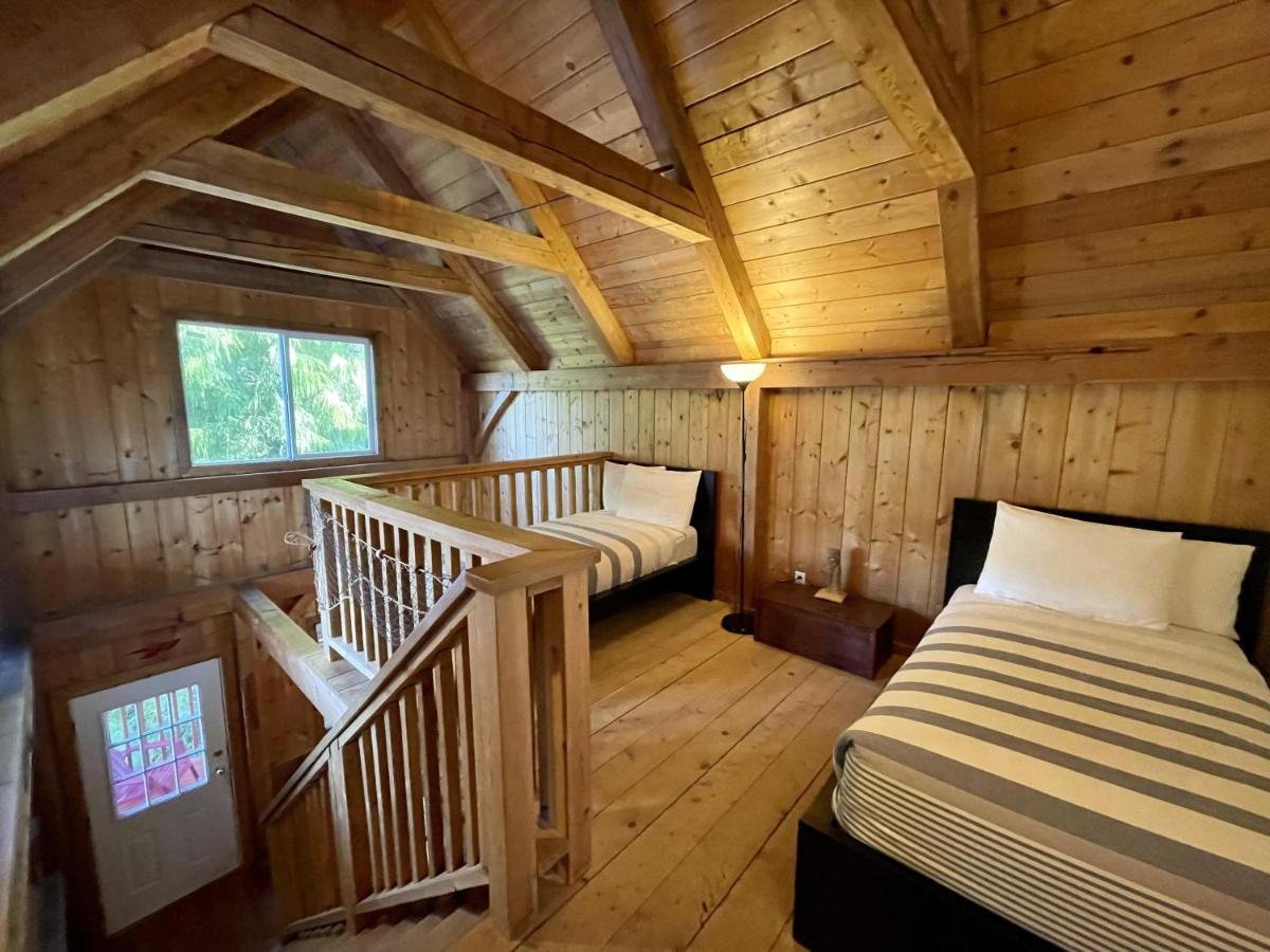 Waterfront Timber Frame Cottage! Ucluelet Exteriér fotografie