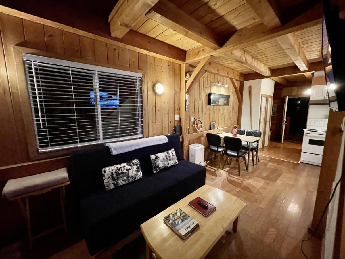 Waterfront Timber Frame Cottage! Ucluelet Exteriér fotografie